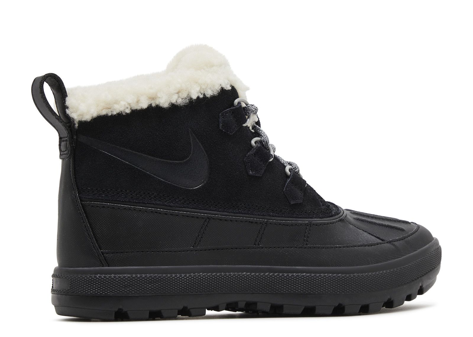 women's nike woodside chukka 2 boots