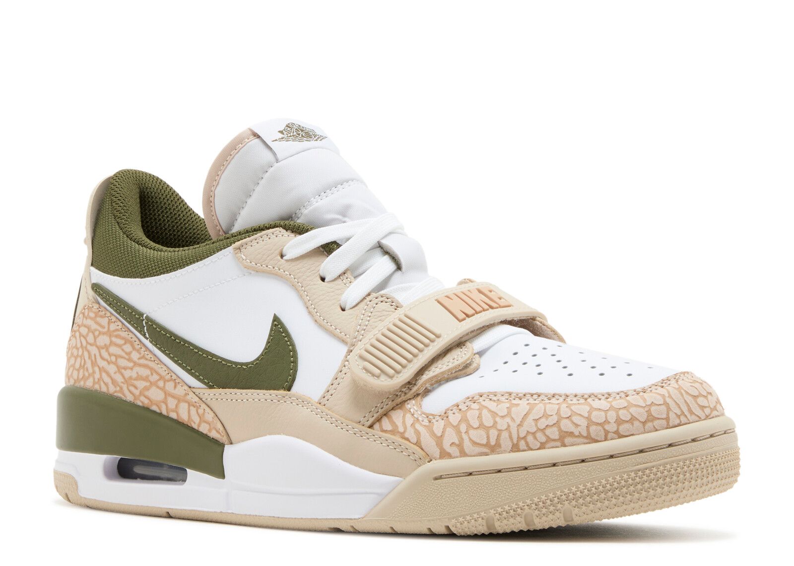 Paris Saint-Germain x Jordan Legacy 312 Low ‘Fourth Kit’