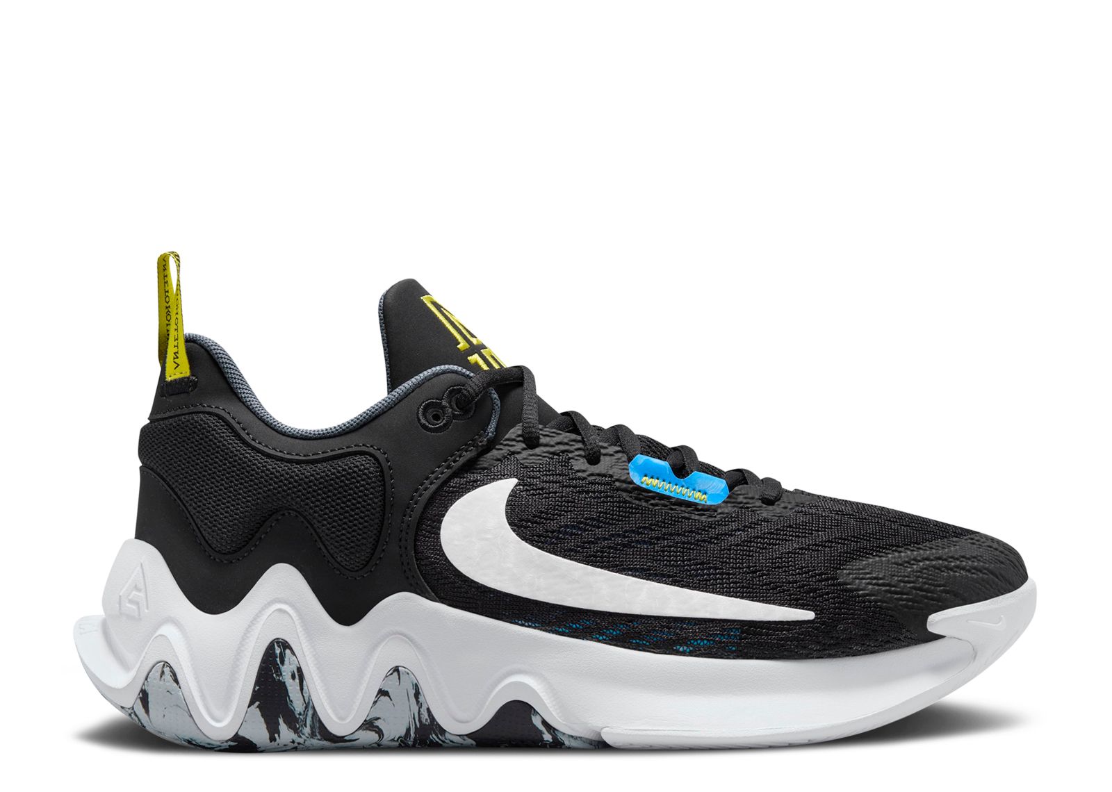 Zoom 2k black outlet and white size 5