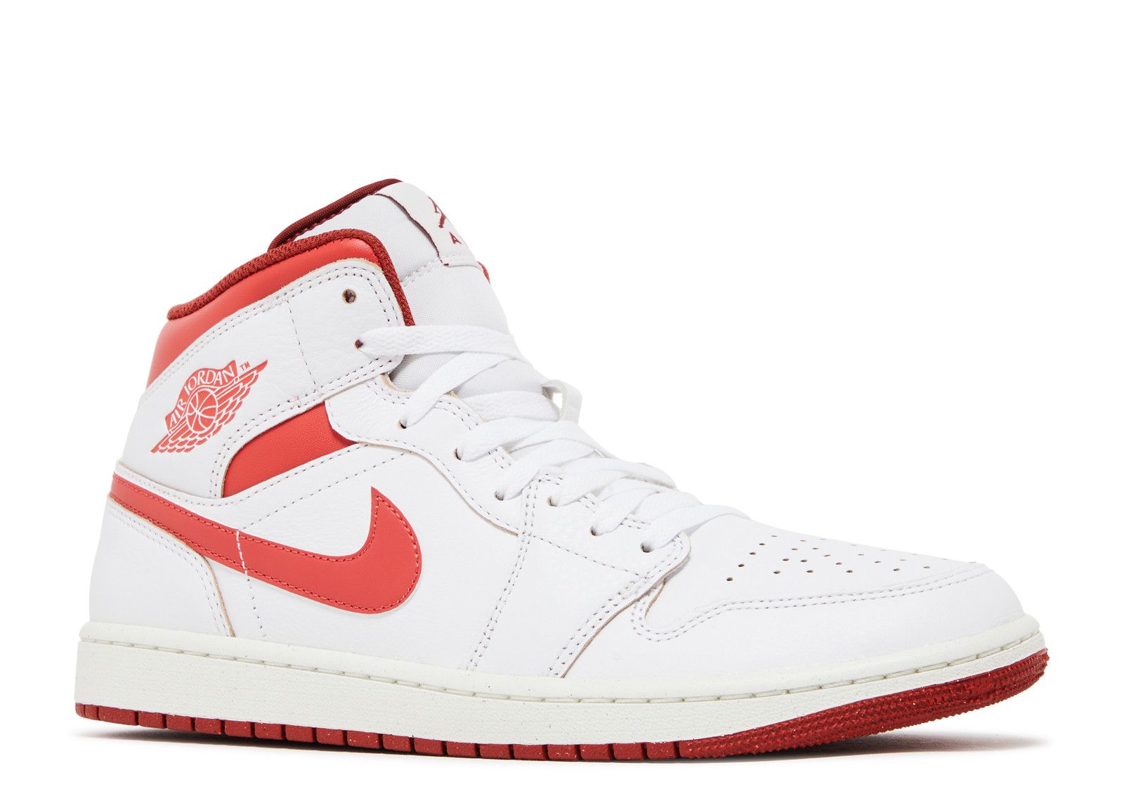 Jordan 1 Mid SE ‘White Dune Red’
