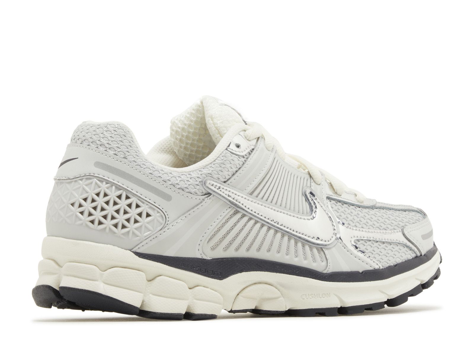 シューズ・サンダルその他 Nike zoom vomero 5 mens shoes HJ3758-001 Buy Air Zoom Vomero 5 'Chrome' - HJ3758 001 | GOAT