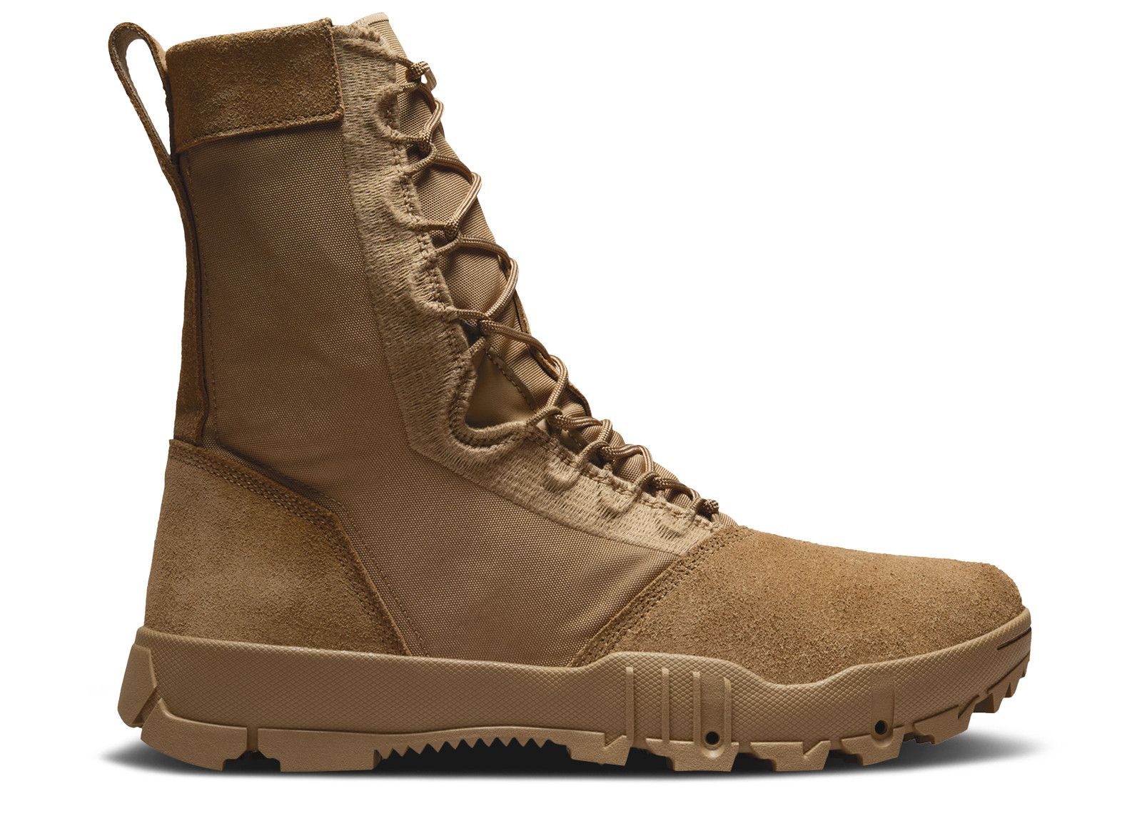 Nike SFB スニーカー | Flight Club Japan
