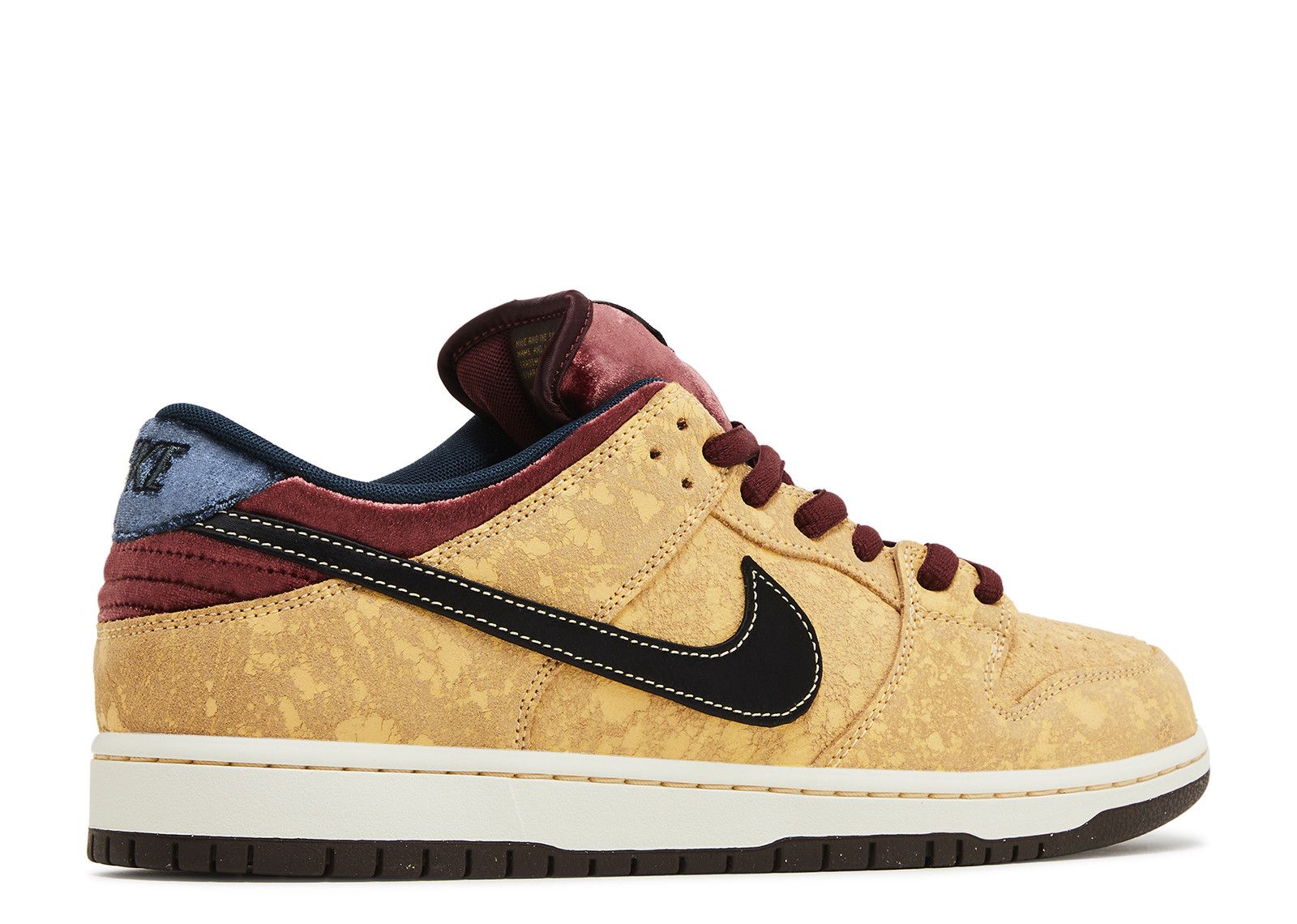 Dunk Low SB 'City Of Cinema' - Nike - FZ1278 200 - celestial