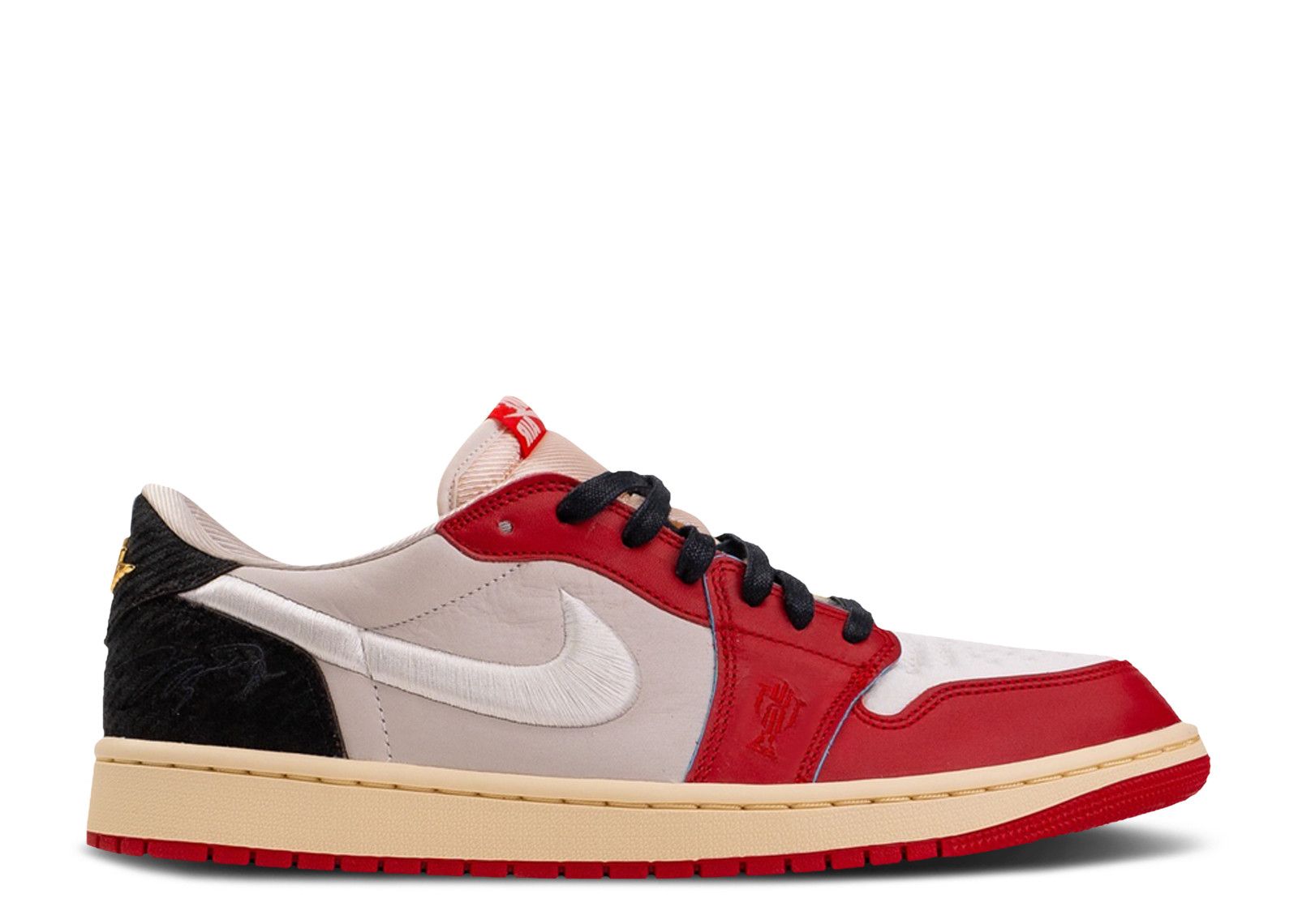 Trophy Room X Jordan 1 Retro High OG SP  display picture 1