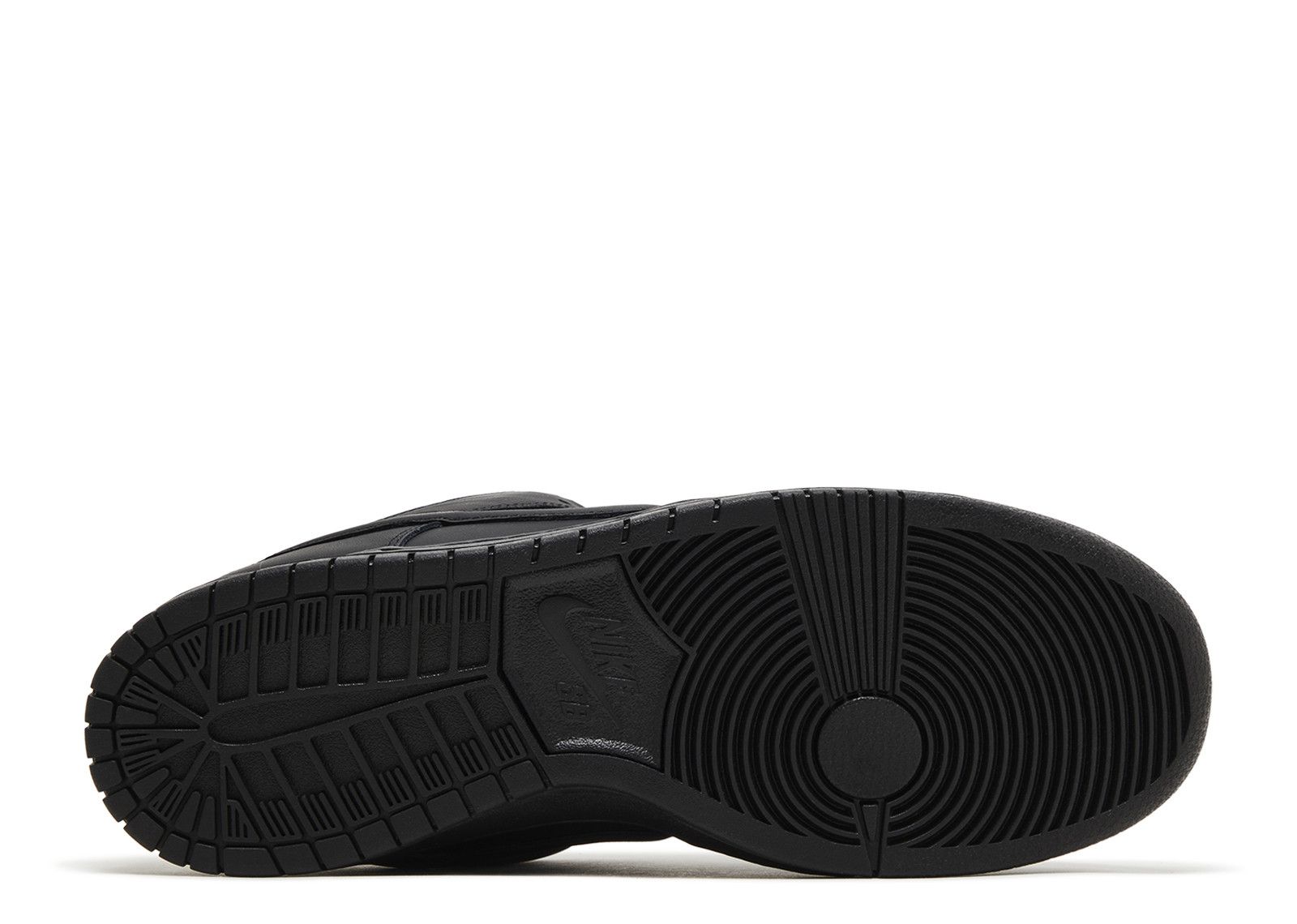 Dunk Low Pro SB 'Triple Black' - Nike - FJ1674 001 - black