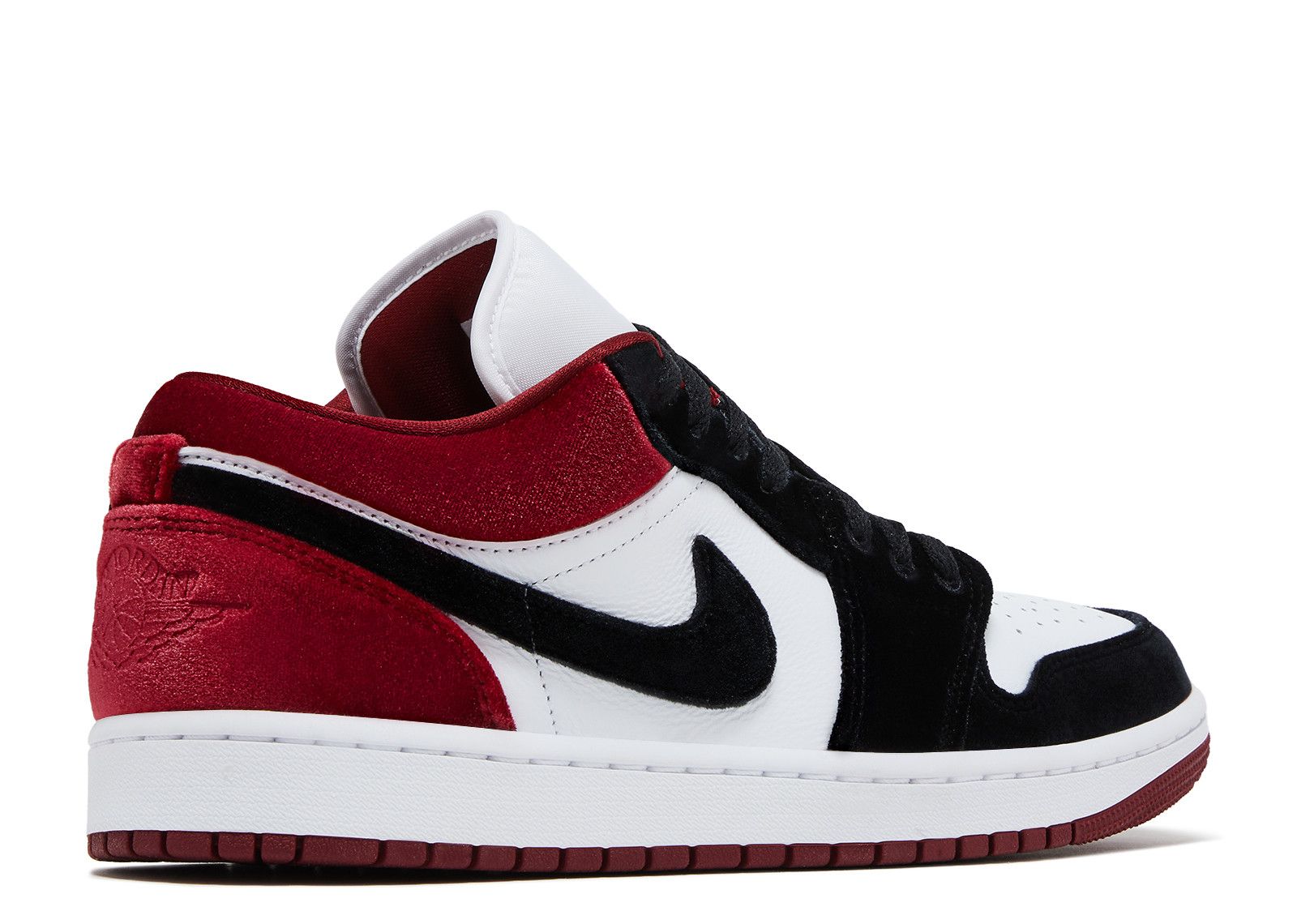 Wmns Jordan 1 Low ‘Velvet Black Toe’