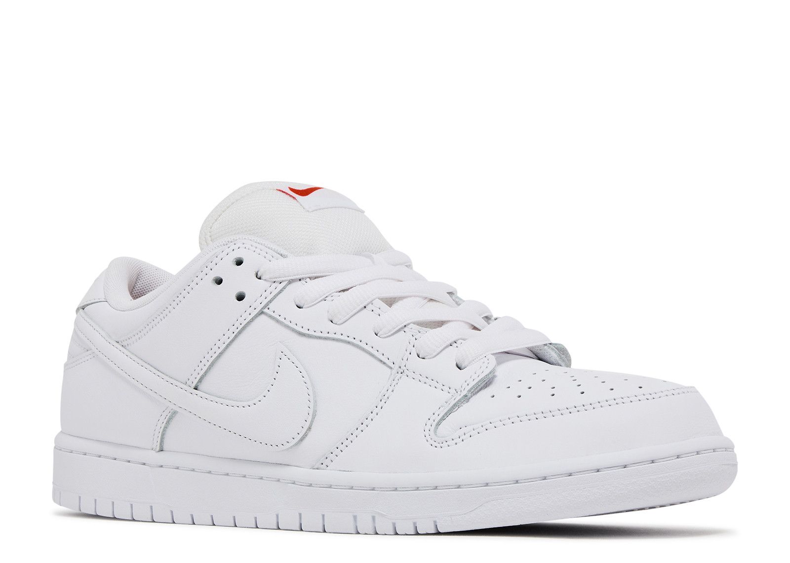 Dunk Low Pro SB 'Triple White' - Nike - FJ1674 100 - white/white