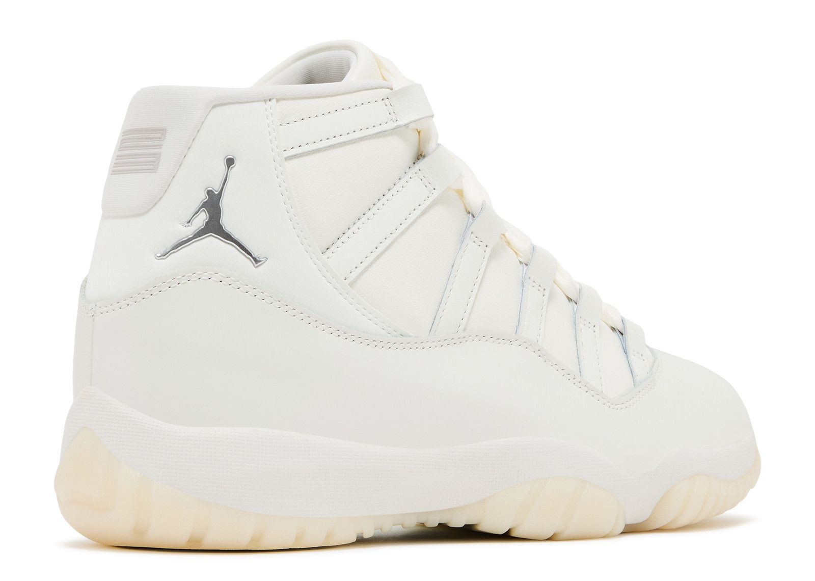 Wmns Jordan 11 Retro ‘Pearl / Grand Finale’