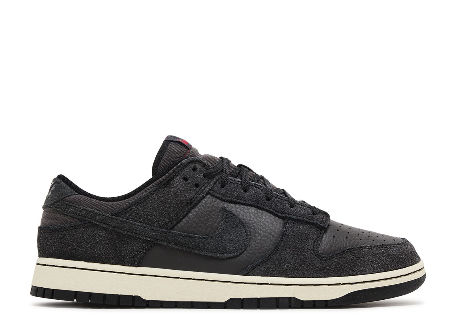 Dunk Low Pro SB 'Fog' - Nike - BQ6817 010 - black/black