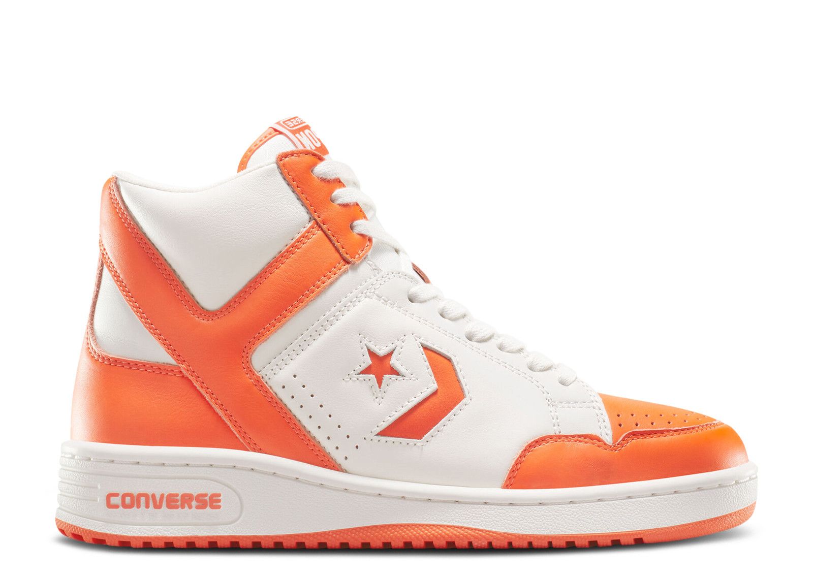 kobe bryant chuck taylors