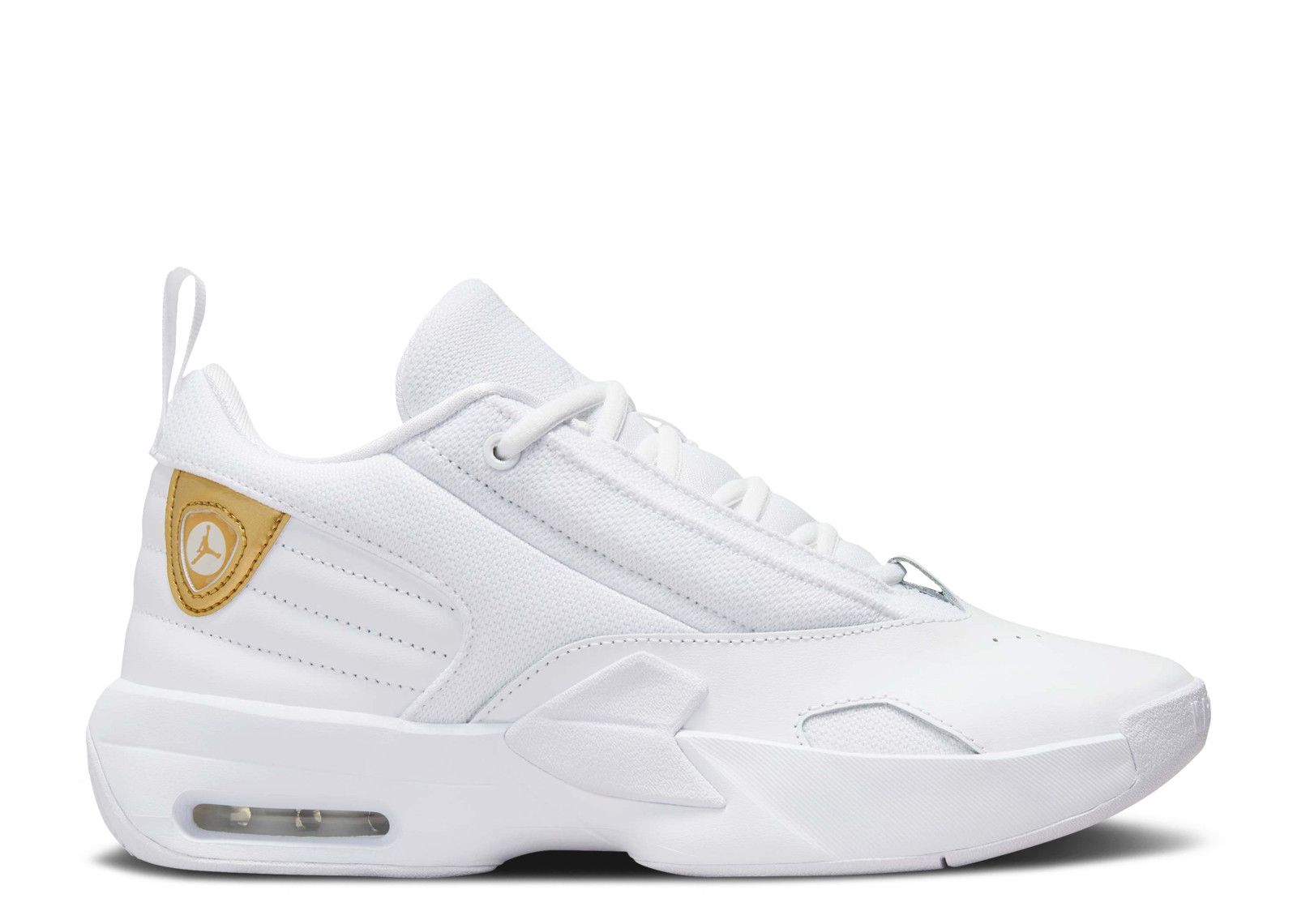 Wmns Jordan Max Aura 6 'White Metallic Gold'