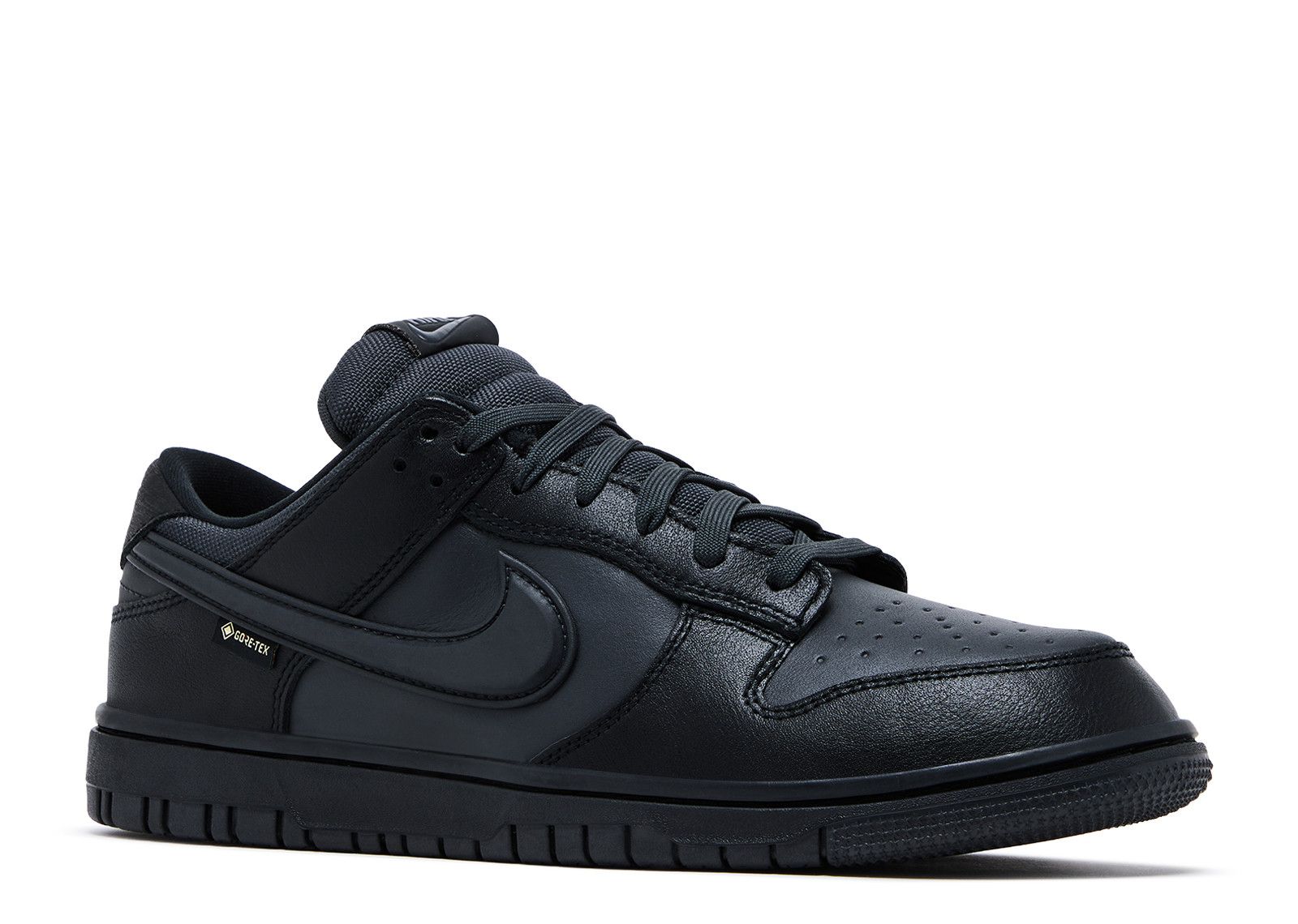 Dunk Low GORE TEX 'Triple Black' - Nike - HQ2053 001 | Flight Club