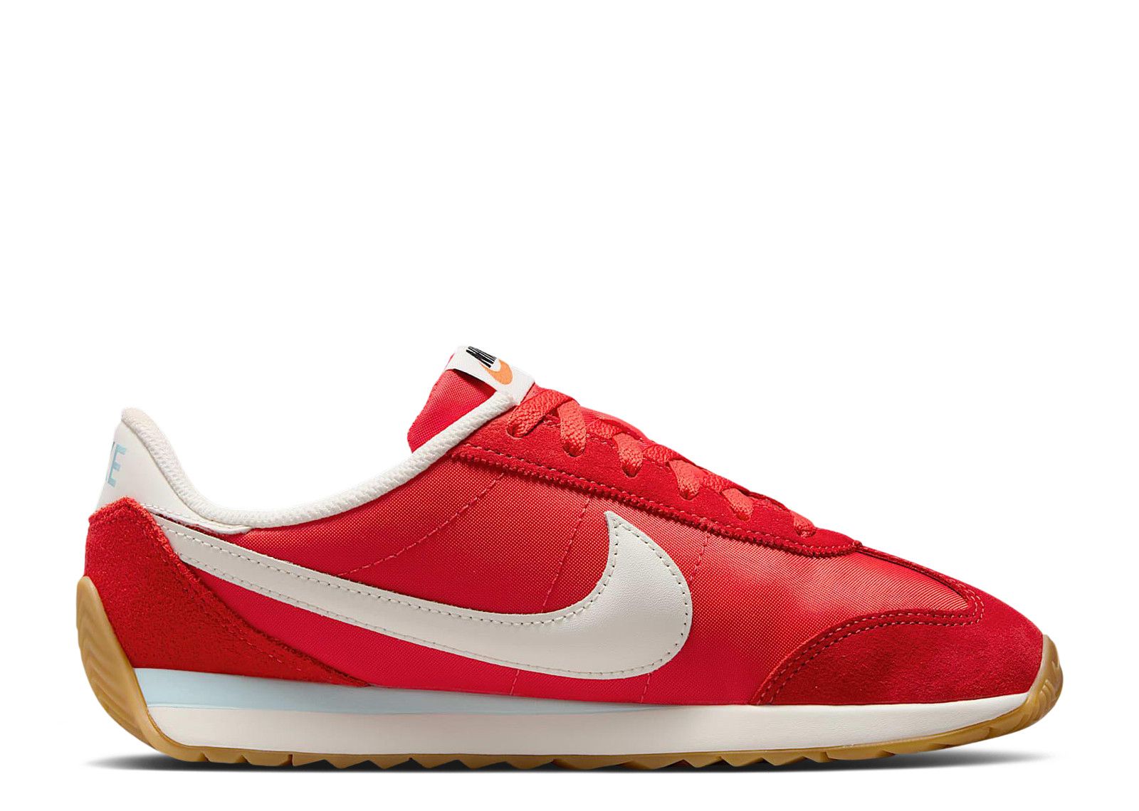Nike Wmns Pacific 'Light Crimson Sail'