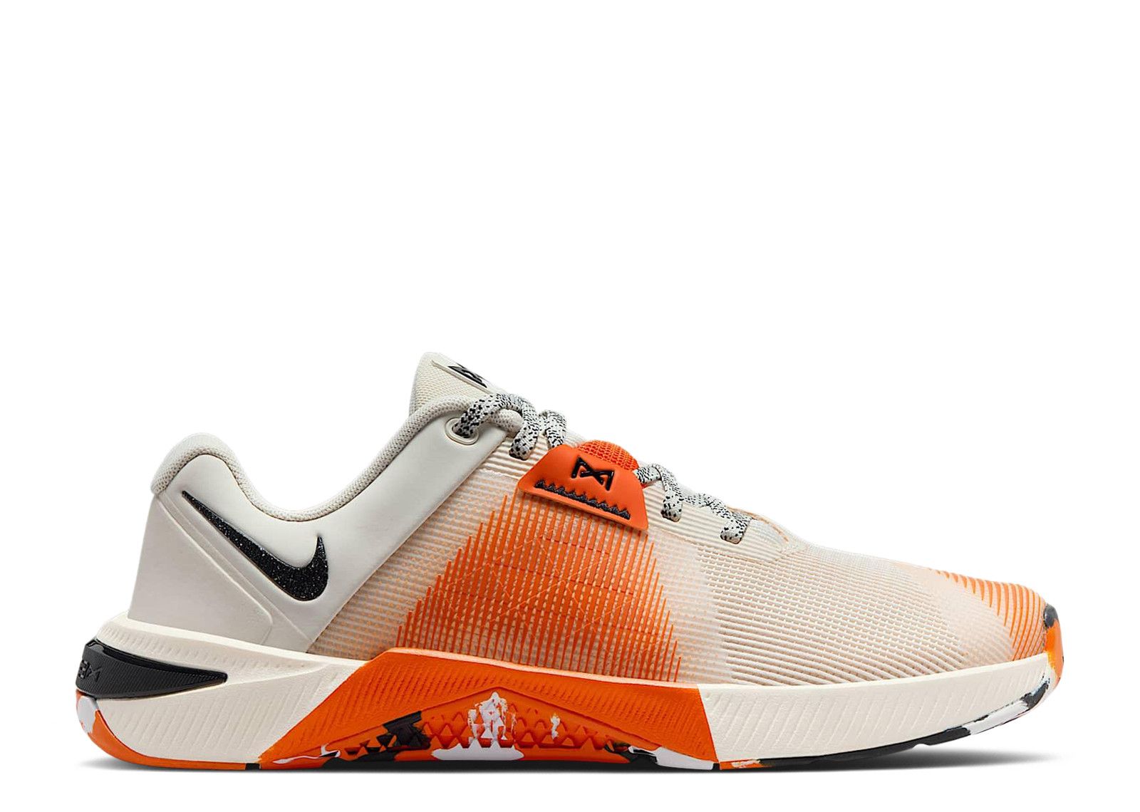 Nike Wmns Metcon 10  'Soft Pearl/Safety Orange/Black'