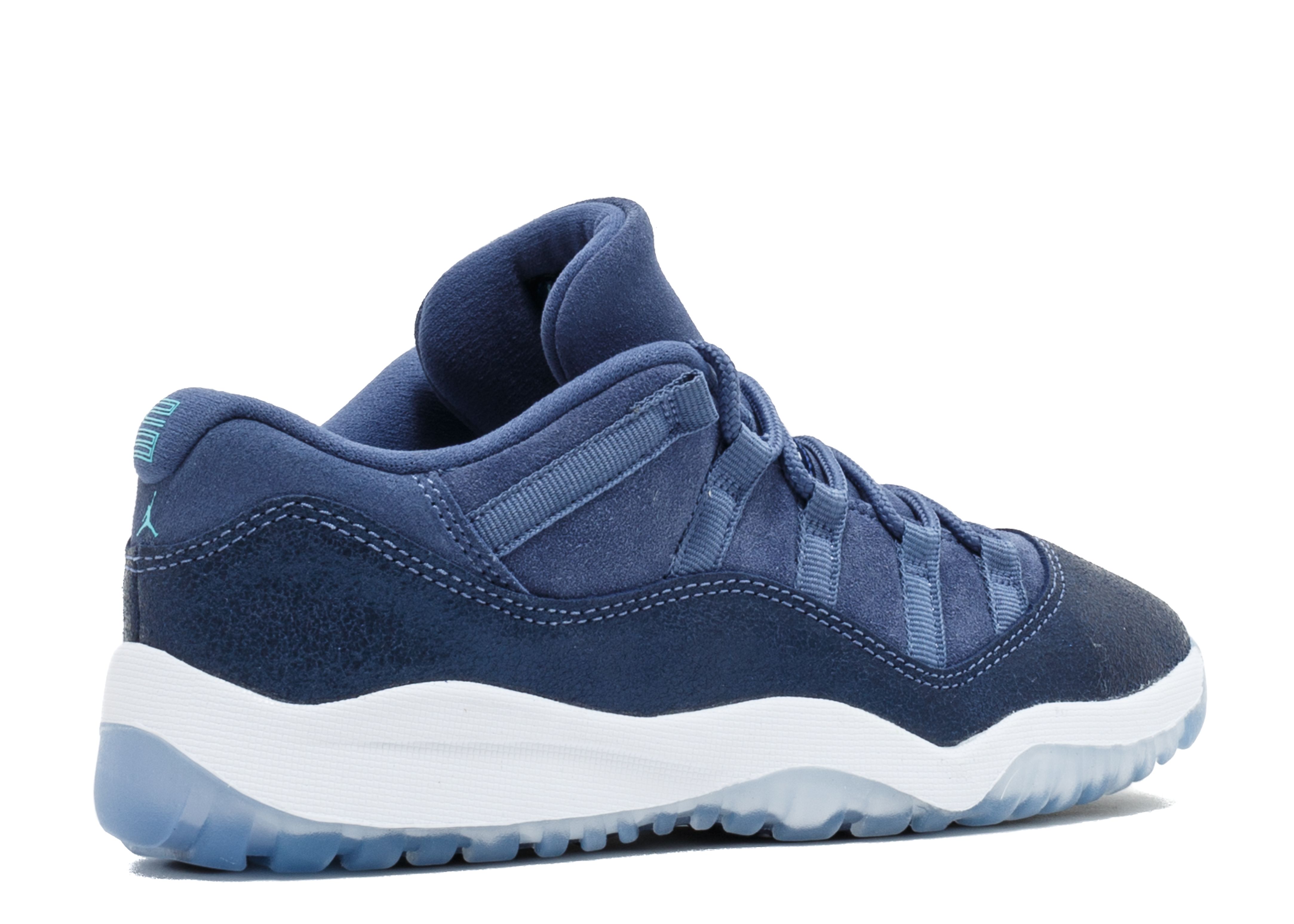 Air jordan 11 low hotsell blue moon