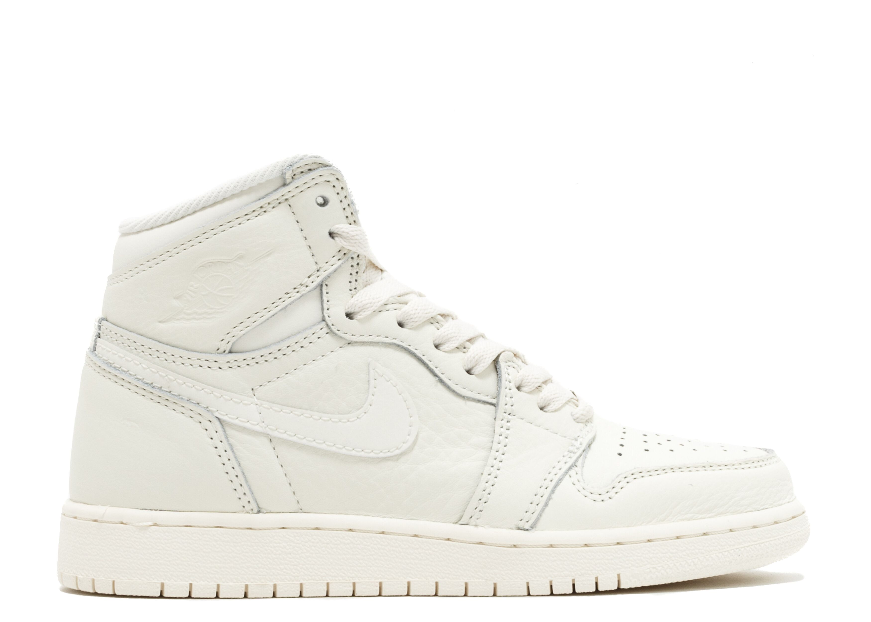 Air Jordan 1 Retro High Premium Essentials