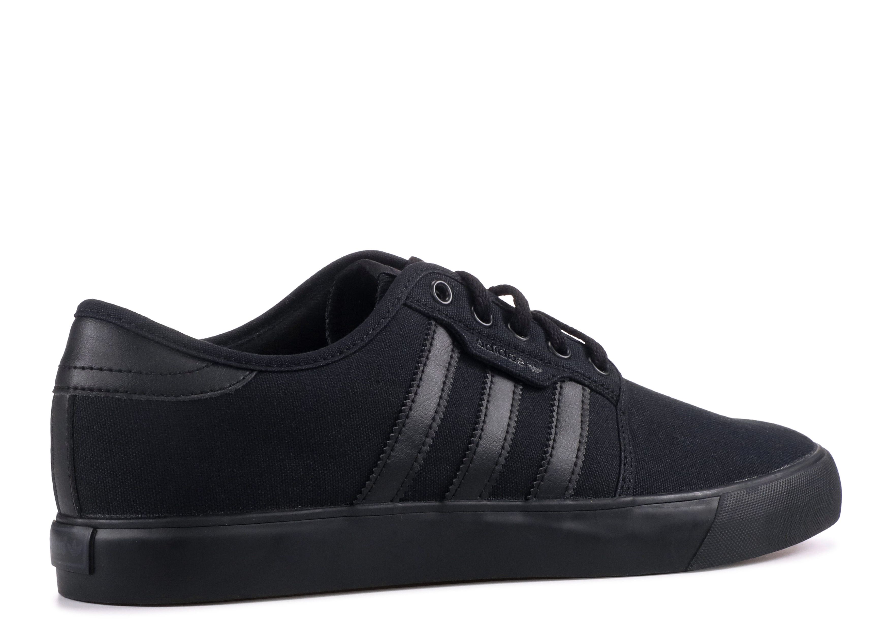 Seeley 'Black' Adidas AQ8531 core black/core black/core