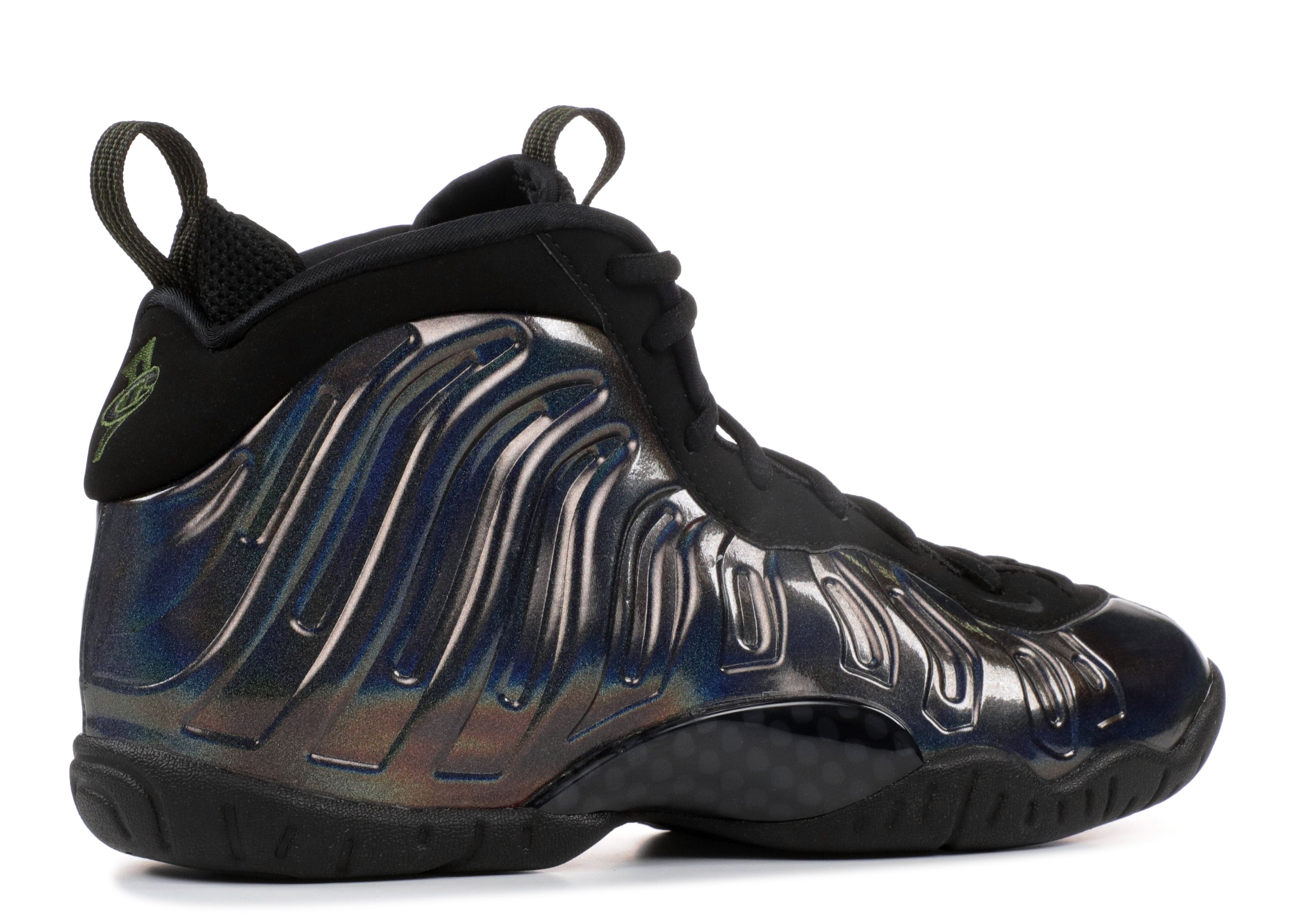 Nike Foamposite hot “Legion Green”