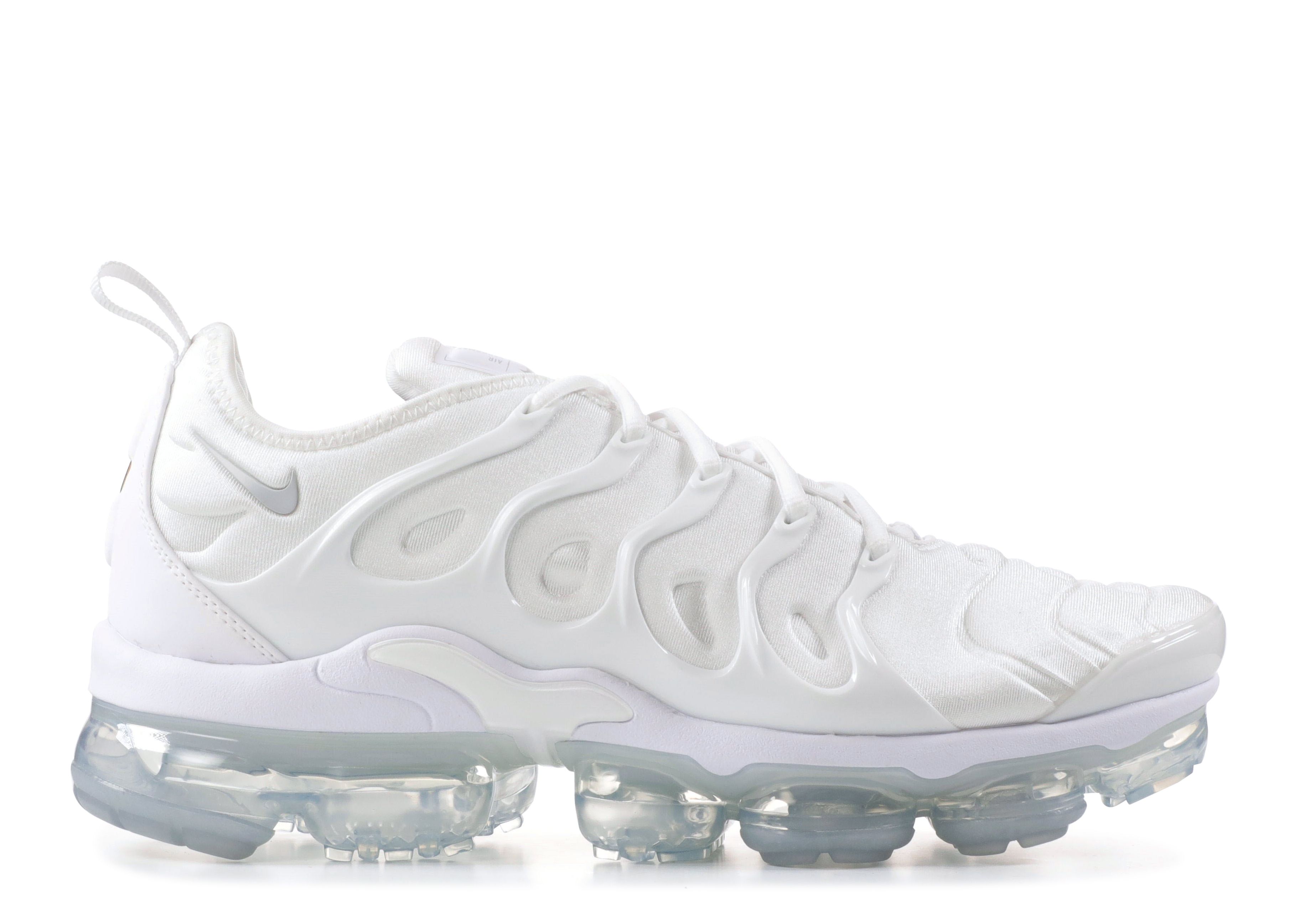 nike vapormax plus women's white