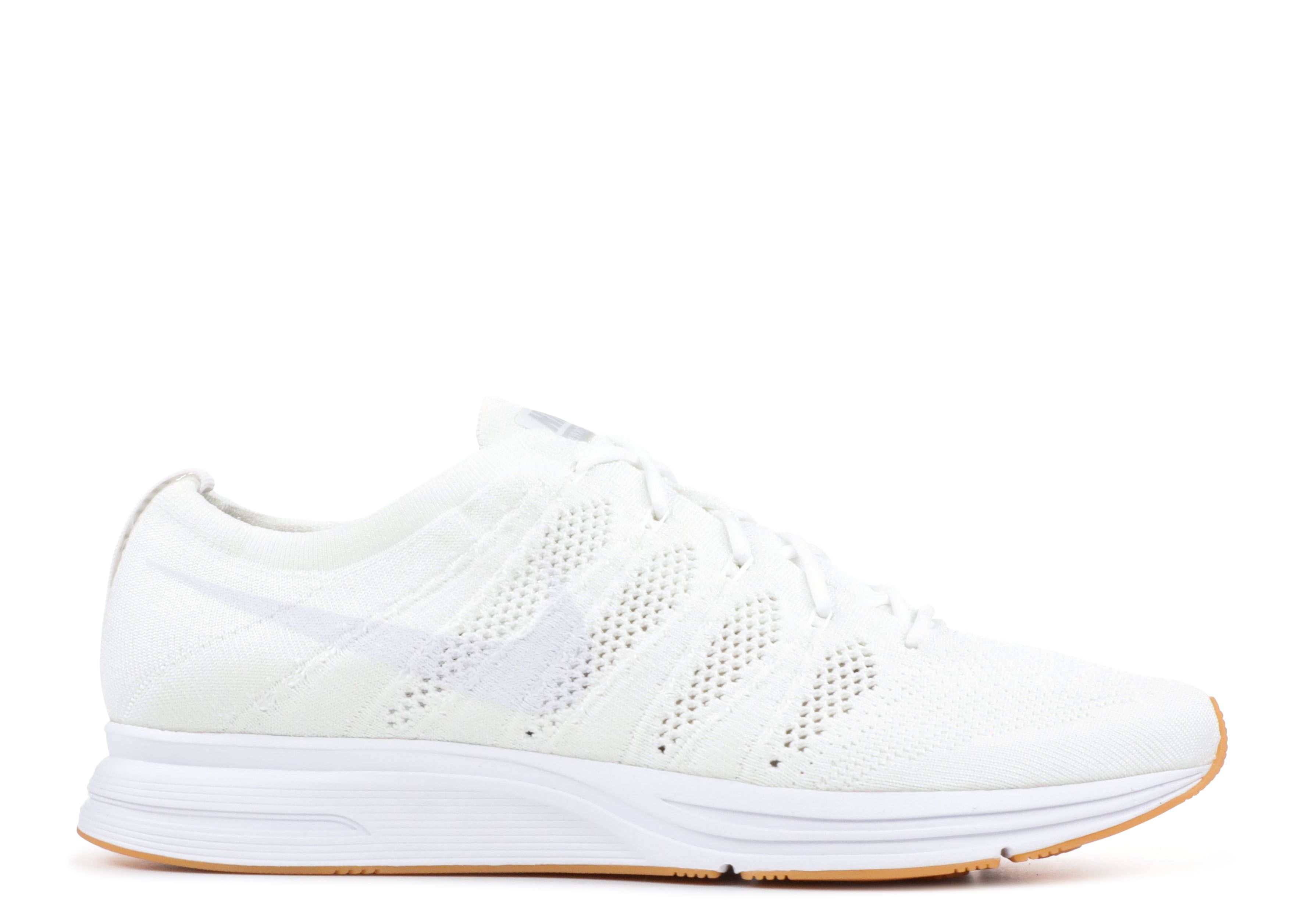 nike flyknit trainers white