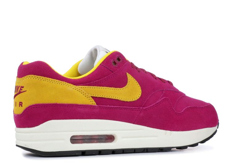 air max dynamic berry
