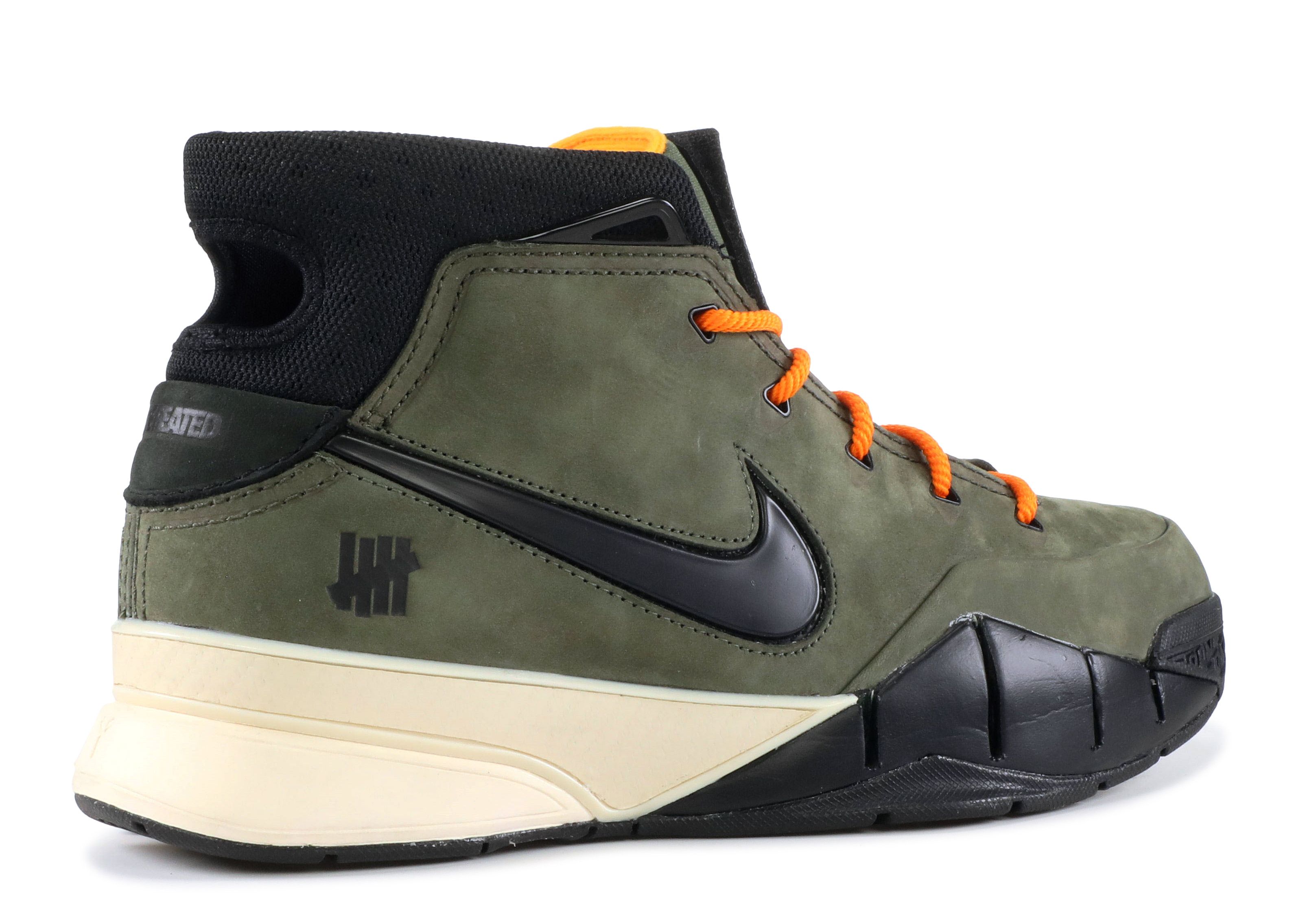 Undefeated X Zoom Kobe Protro 'Flight Jacket' Nike MNBSKT