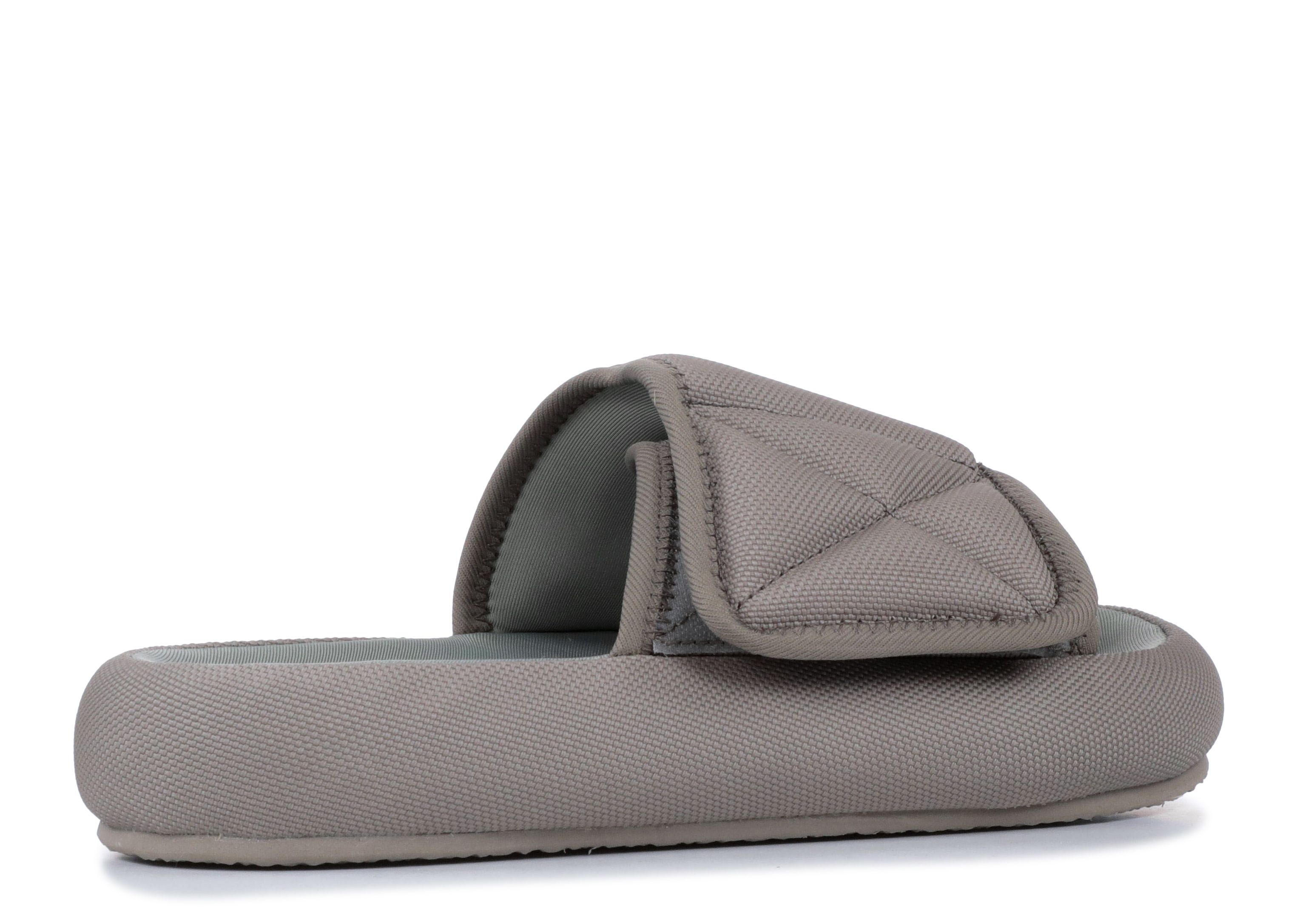 Yeezy season best sale 6 slippers