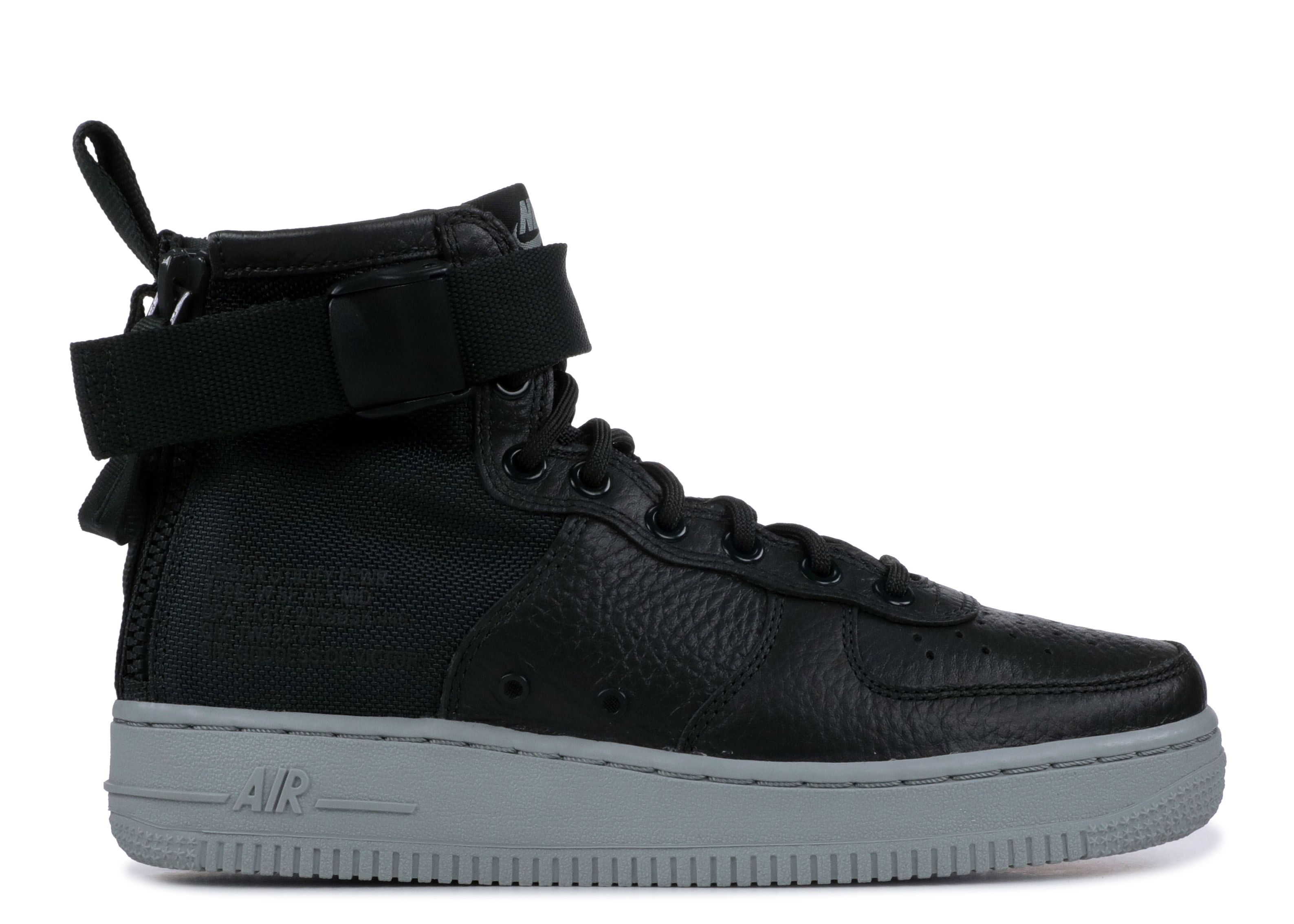 aa3966 nike