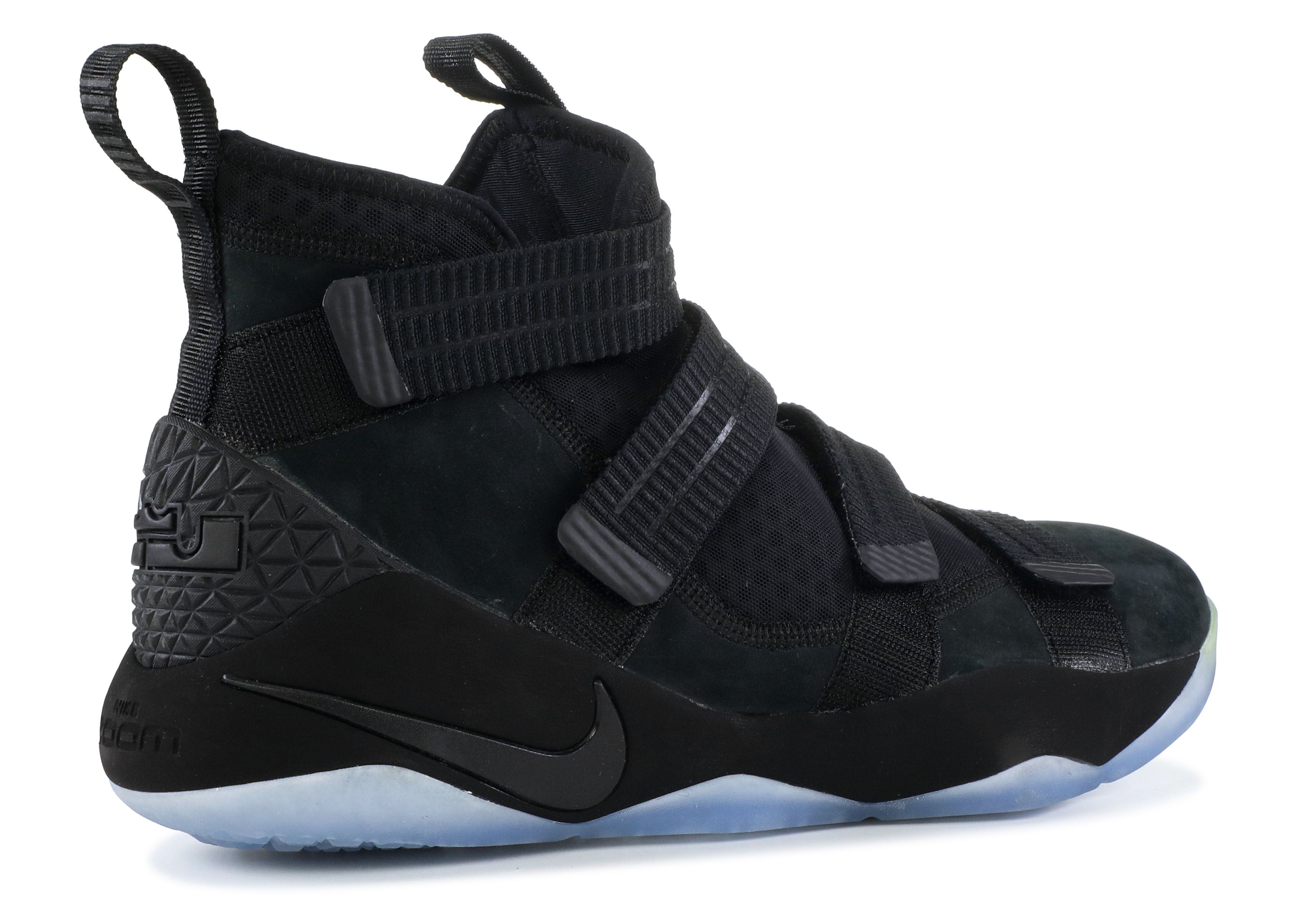 lebron soldier 11 black and white