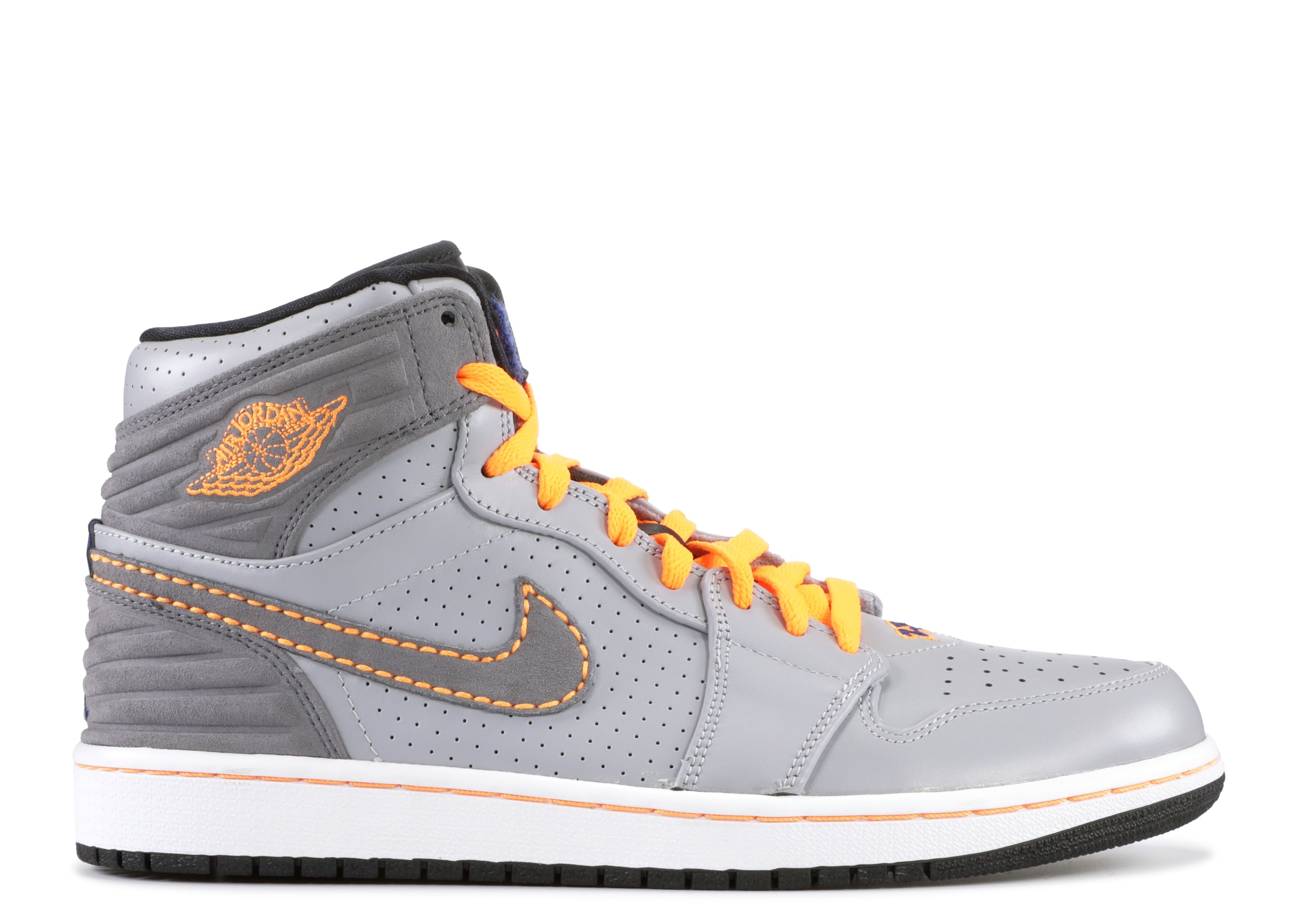 Jordan 1 Retro  display picture 1